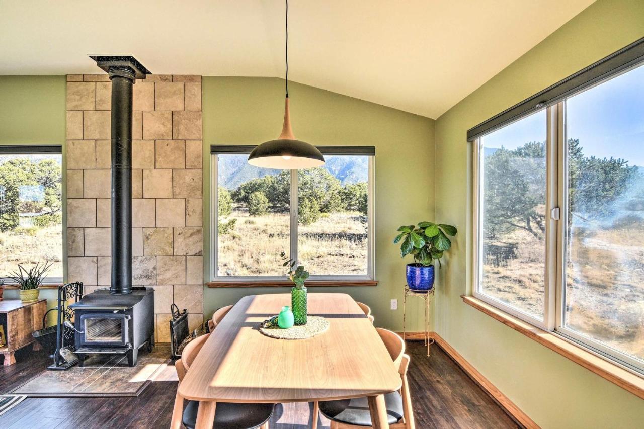 Вилла Cozy Remote Retreat • Mountain Views • Stargazing Crestone Экстерьер фото